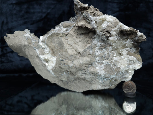 #34010 Super clear Nailhead Spar Calcite geode and Chalcopyrite ore and multiple small fossils in the matrix
