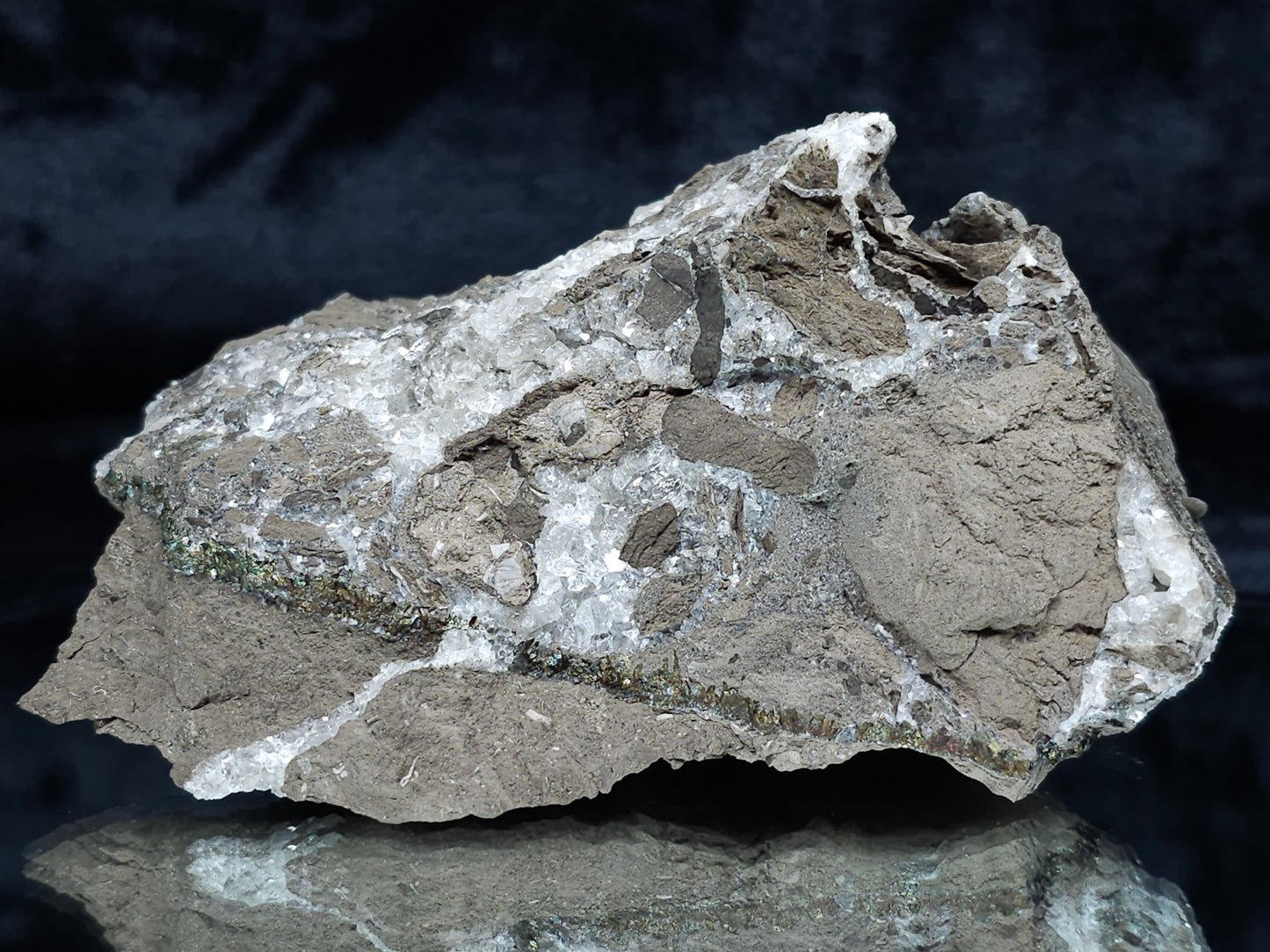 #34012 Super clear Nailhead Spar Calcite cluster and Chalcopyrite ore and multiple small fossils in the matrix