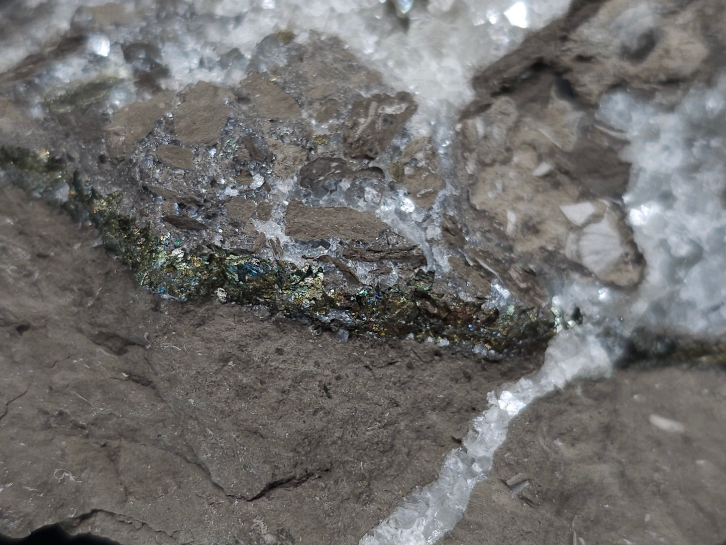 #34012 Super clear Nailhead Spar Calcite cluster and Chalcopyrite ore and multiple small fossils in the matrix