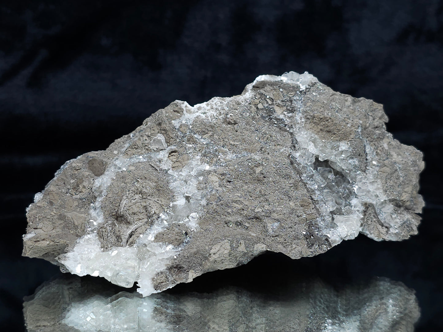 #34013 Super clear Nailhead Spar Calcite cluster and Chalcopyrite ore and multiple small fossils in the matrix