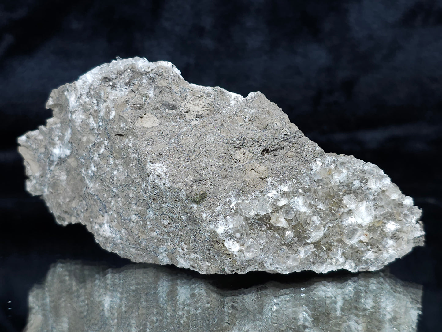 #34013 Super clear Nailhead Spar Calcite cluster and Chalcopyrite ore and multiple small fossils in the matrix