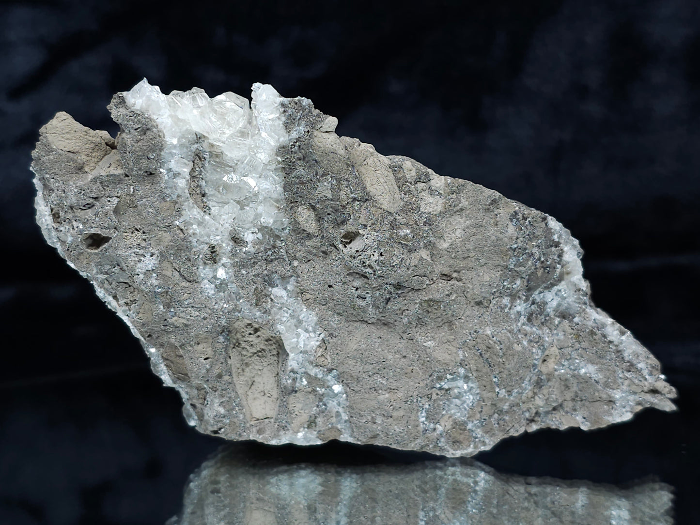 #34013 Super clear Nailhead Spar Calcite cluster and Chalcopyrite ore and multiple small fossils in the matrix