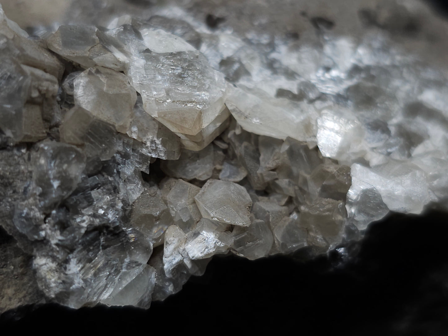 #34014 Super clear Nailhead Spar Calcite cluster and Chalcopyrite ore and multiple small fossils in the matrix