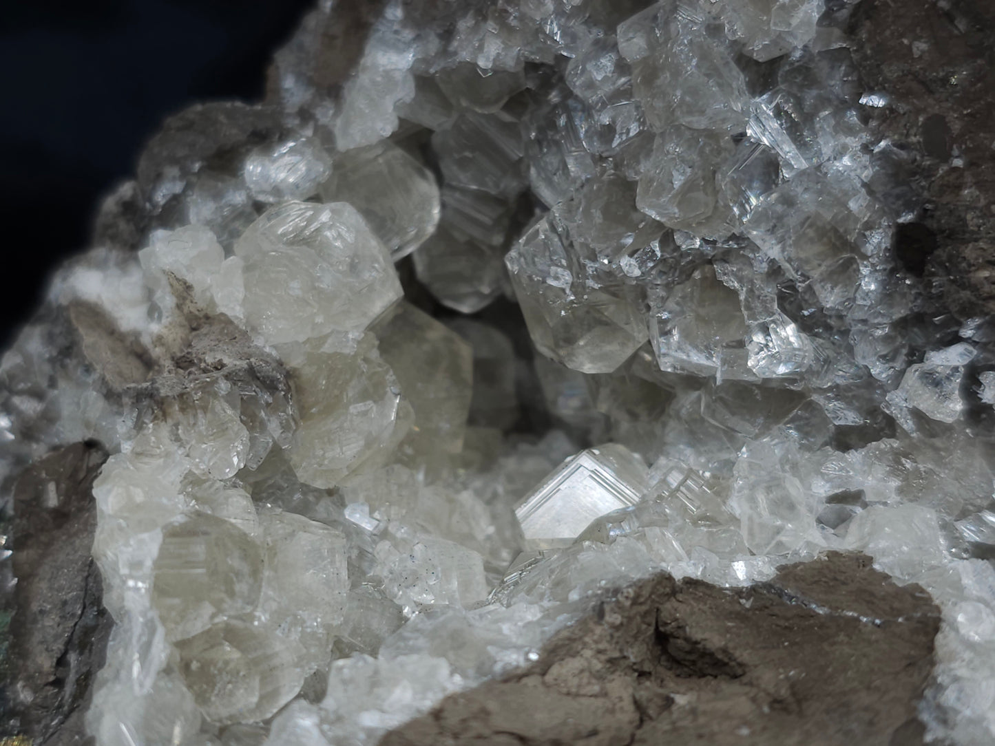 #34018 Super clear Nailhead Spar Calcite geode and Chalcopyrite ore and multiple small fossils in the matrix