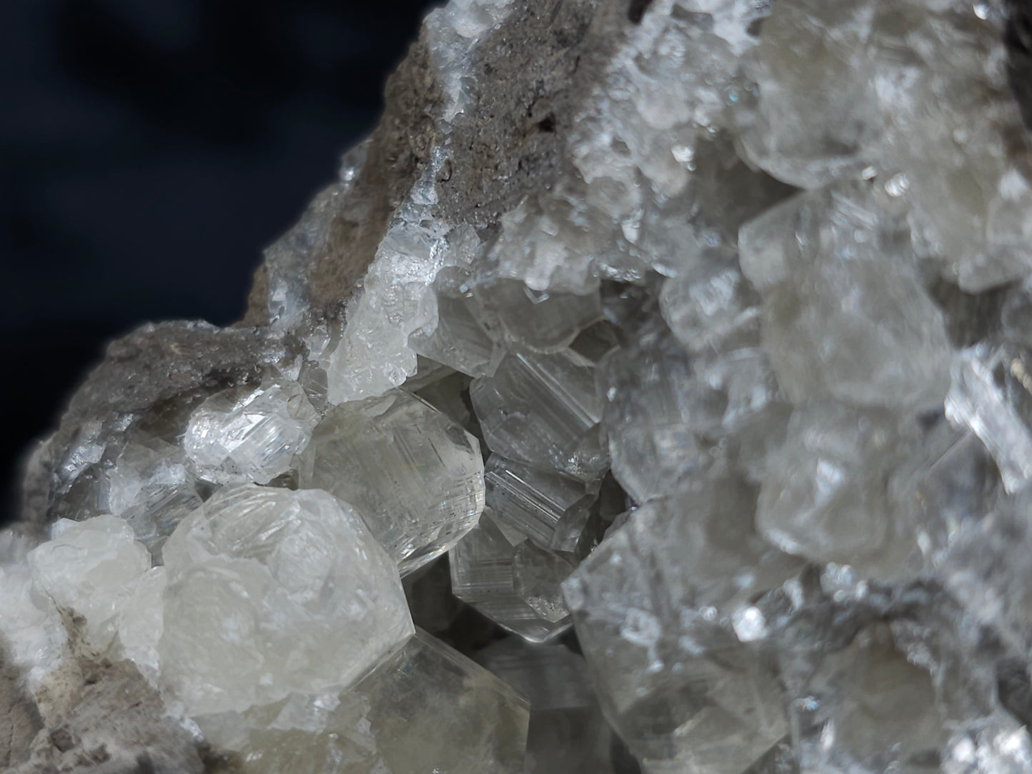 #34018 Super clear Nailhead Spar Calcite geode and Chalcopyrite ore and multiple small fossils in the matrix