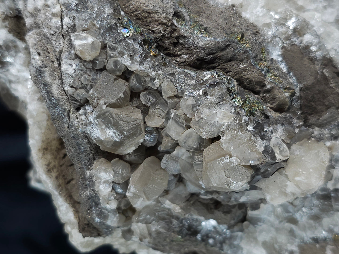 #34018 Super clear Nailhead Spar Calcite geode and Chalcopyrite ore and multiple small fossils in the matrix