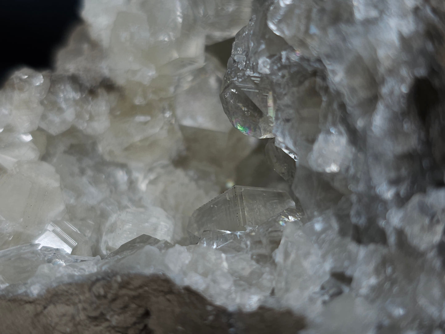 #34018 Super clear Nailhead Spar Calcite geode and Chalcopyrite ore and multiple small fossils in the matrix