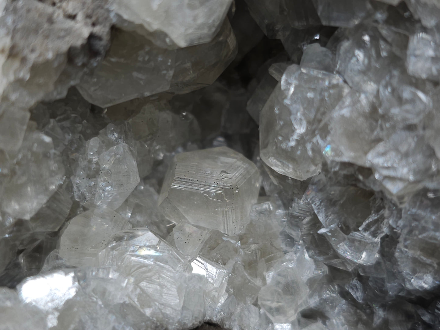 #34018 Super clear Nailhead Spar Calcite geode and Chalcopyrite ore and multiple small fossils in the matrix