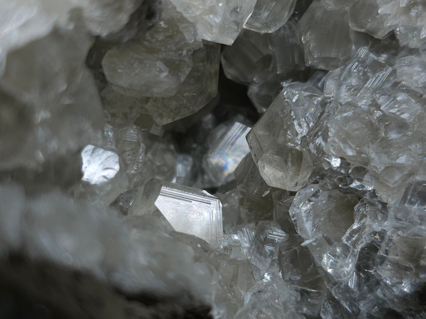 #34018 Super clear Nailhead Spar Calcite geode and Chalcopyrite ore and multiple small fossils in the matrix