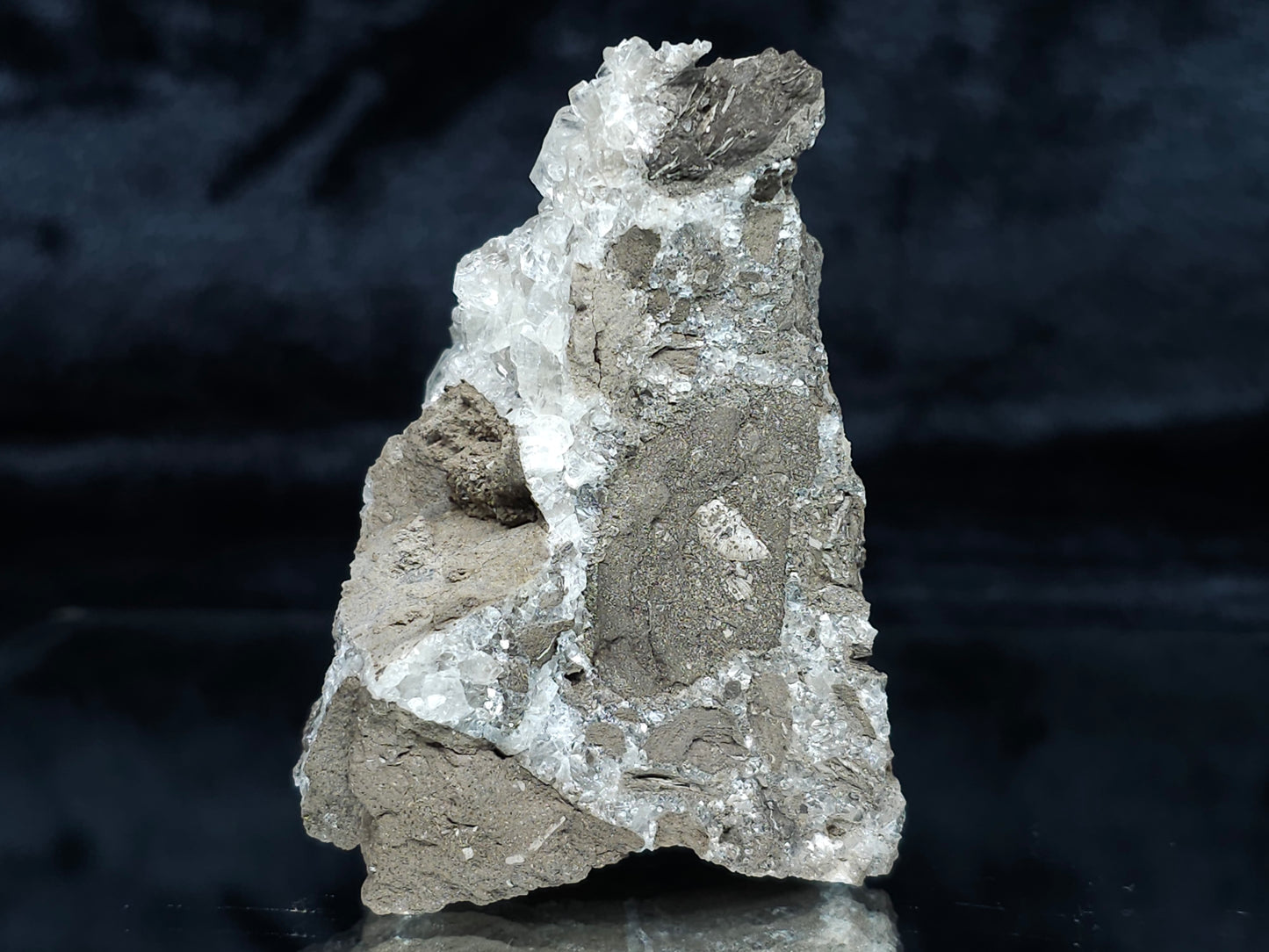 #34018-A Super clear Nailhead Spar Calcite cluster and Chalcopyrite ore and multiple small fossils in the matrix