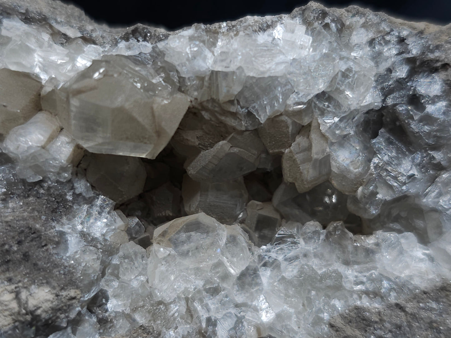 #34019 Super Clear Nailhead Spar Calcite geode it also have Chalcopyrite ore and multiple small fossils in the matrix