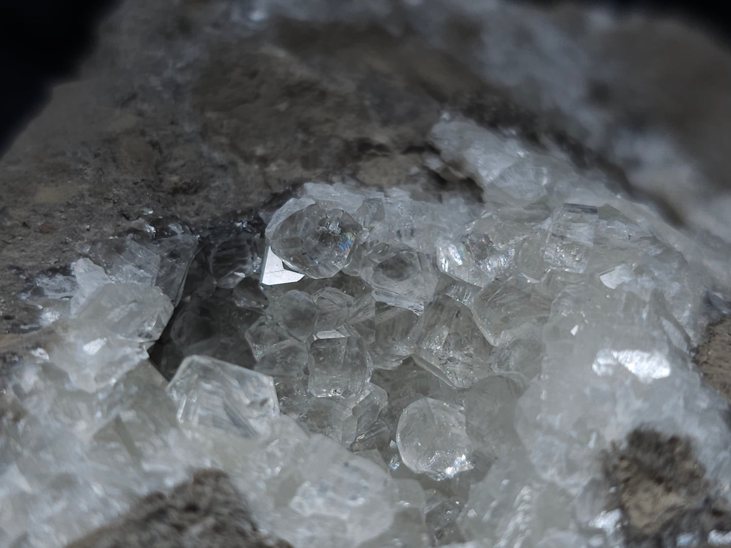 #34019 Super Clear Nailhead Spar Calcite geode it also have Chalcopyrite ore and multiple small fossils in the matrix