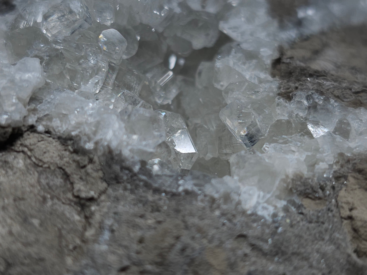 #34019 Super Clear Nailhead Spar Calcite geode it also have Chalcopyrite ore and multiple small fossils in the matrix