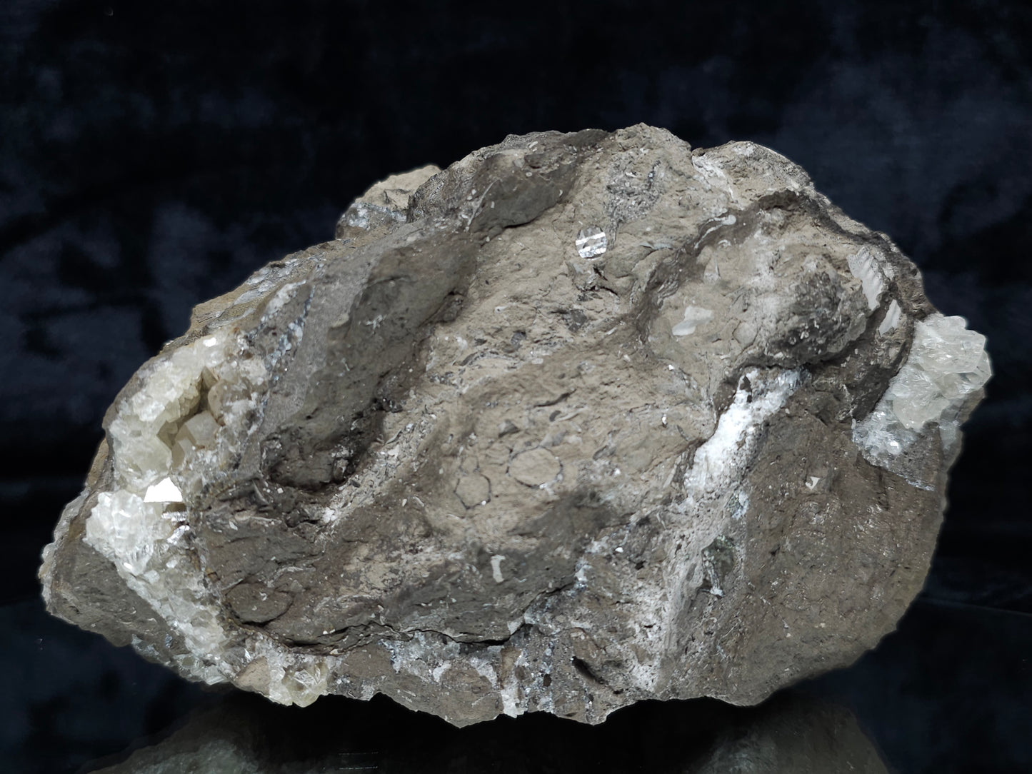 #34020 Super clear Nailhead Spar Calcite geode and Chalcopyrite ore and multiple small fossils in the matrix