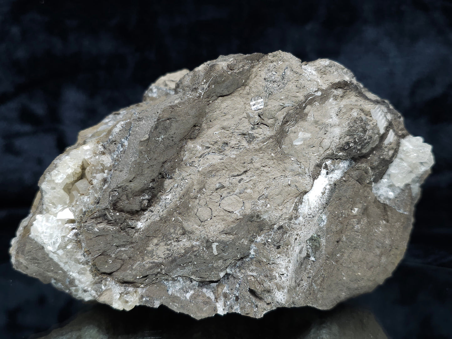 #34020 Super clear Nailhead Spar Calcite geode and Chalcopyrite ore and multiple small fossils in the matrix