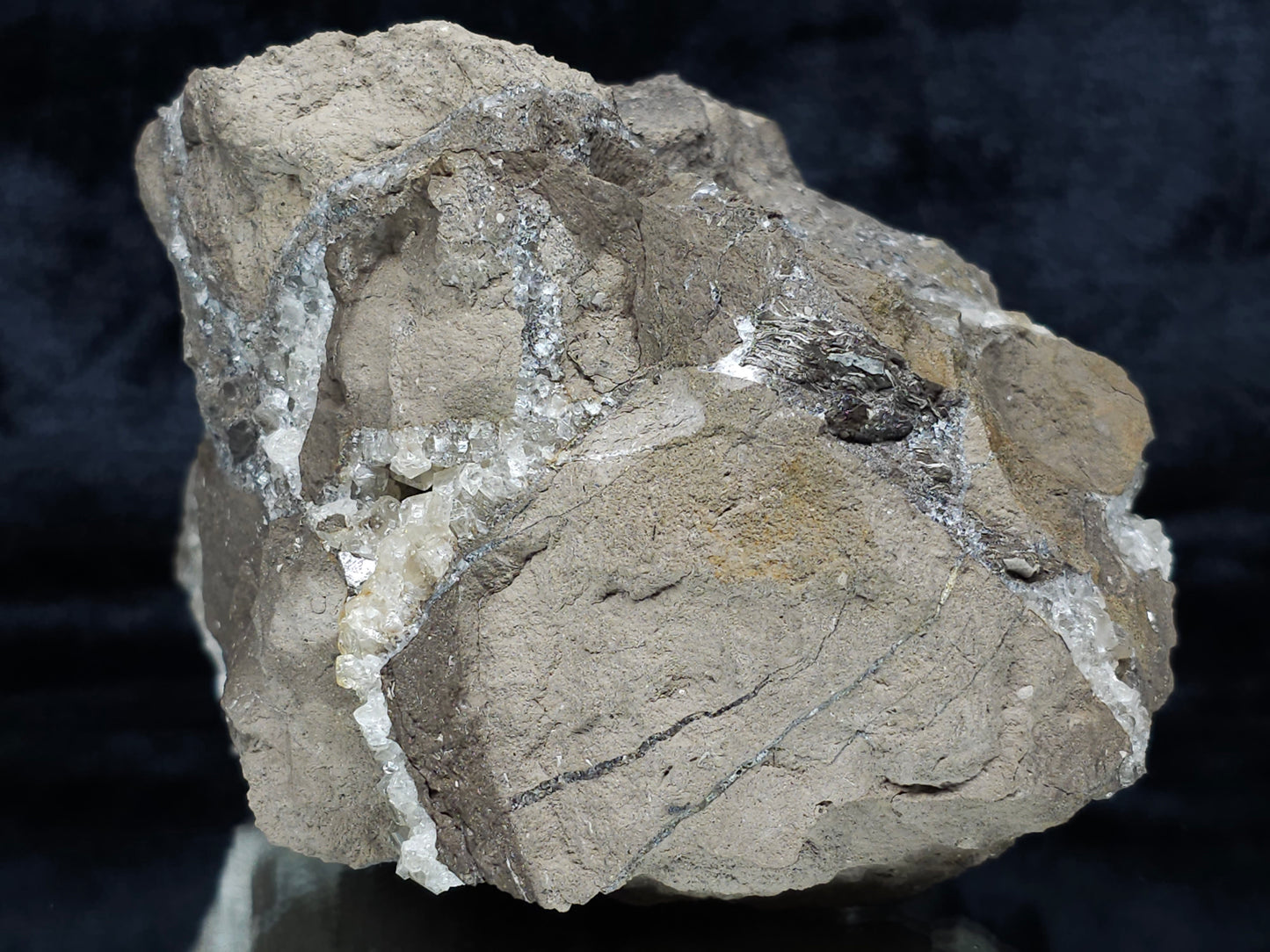#34020 Super clear Nailhead Spar Calcite geode and Chalcopyrite ore and multiple small fossils in the matrix