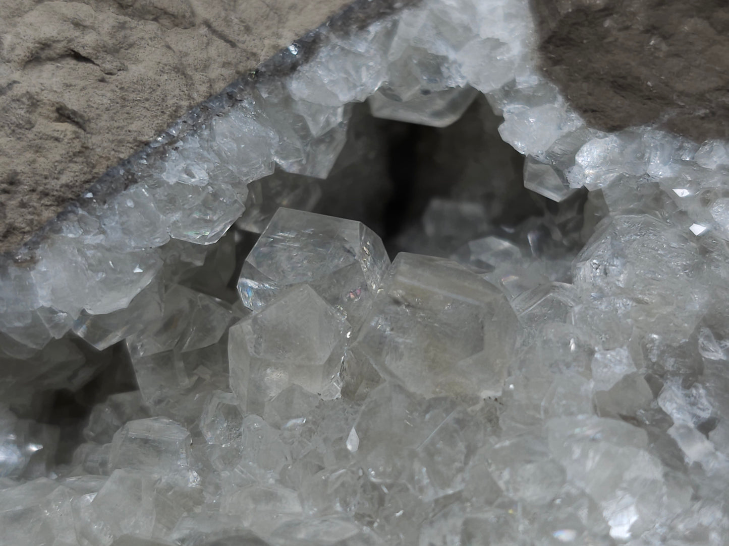 #34020 Super clear Nailhead Spar Calcite geode and Chalcopyrite ore and multiple small fossils in the matrix