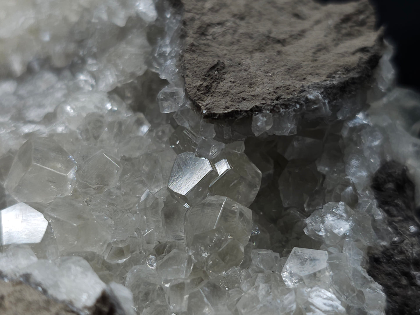 #34020 Super clear Nailhead Spar Calcite geode and Chalcopyrite ore and multiple small fossils in the matrix