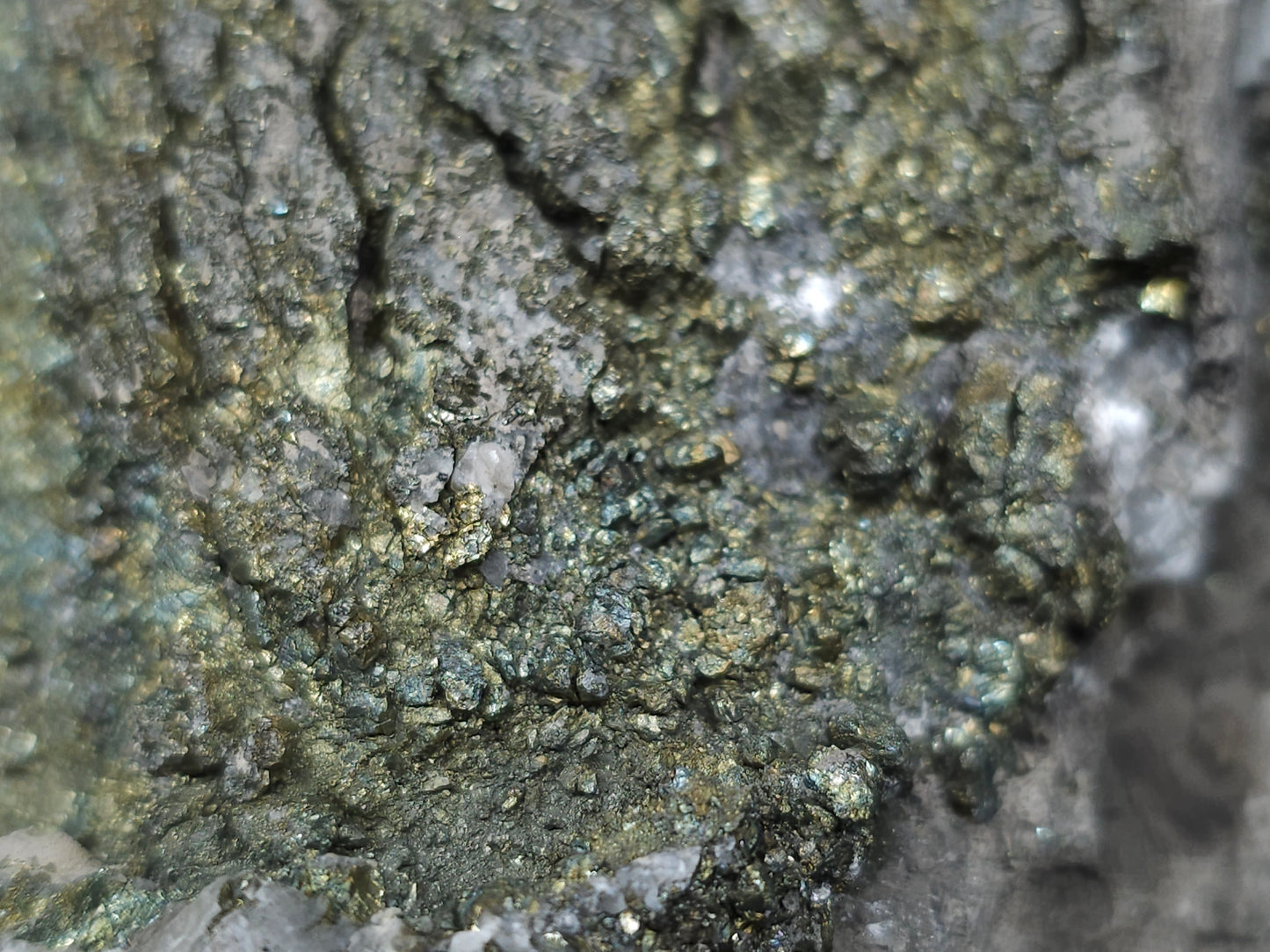 #66010 Chalcopyrite ore formation it almost looks like petrefied woods that was covered by some beautiful peacock Chalcopyrite ore formation, also have super clear Nailhead Spar Calcite