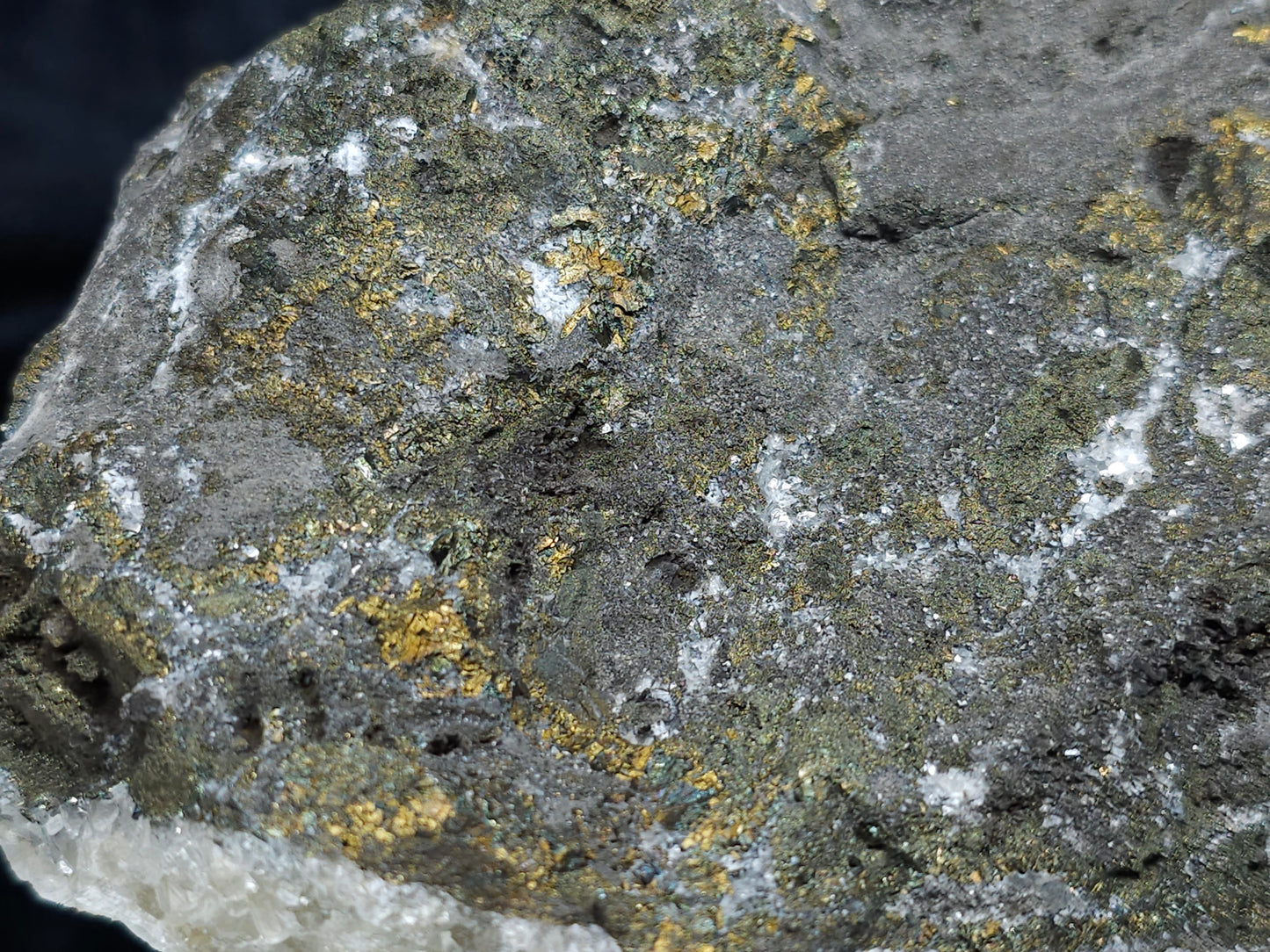 #66045 Super clear Nailhead Spar Calcite geode and hydrothermal deposit formation, iridescent golden Chalcopyrite ore, Marcasite, multiple fossils