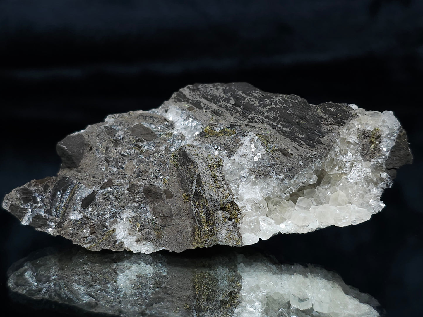 #66048 Hydrothermal Nailhead Spar Calcite geode with golden Chalcopyrite ore deposit formation among small fossils