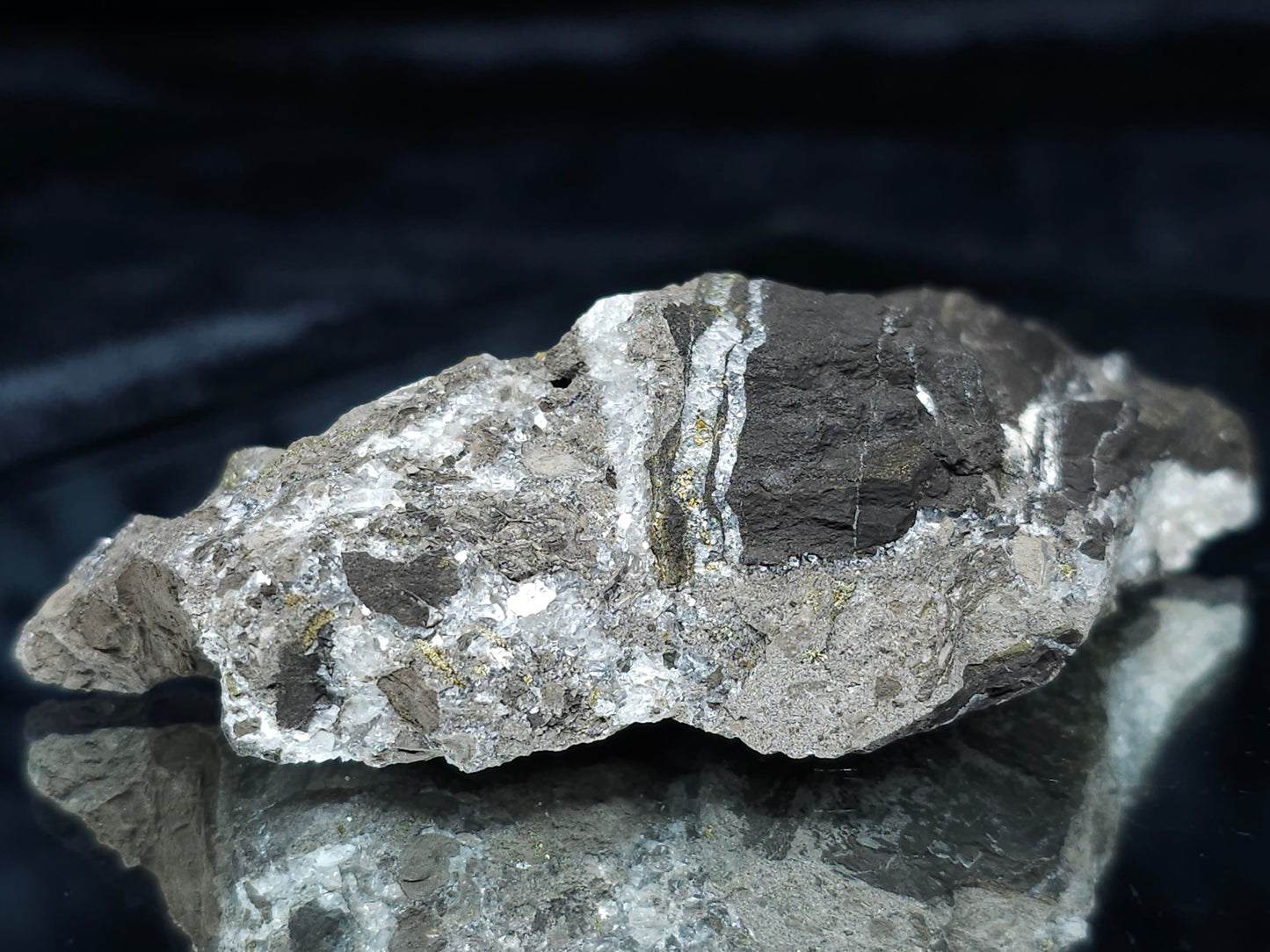 #66048 Hydrothermal Nailhead Spar Calcite geode with golden Chalcopyrite ore deposit formation among small fossils