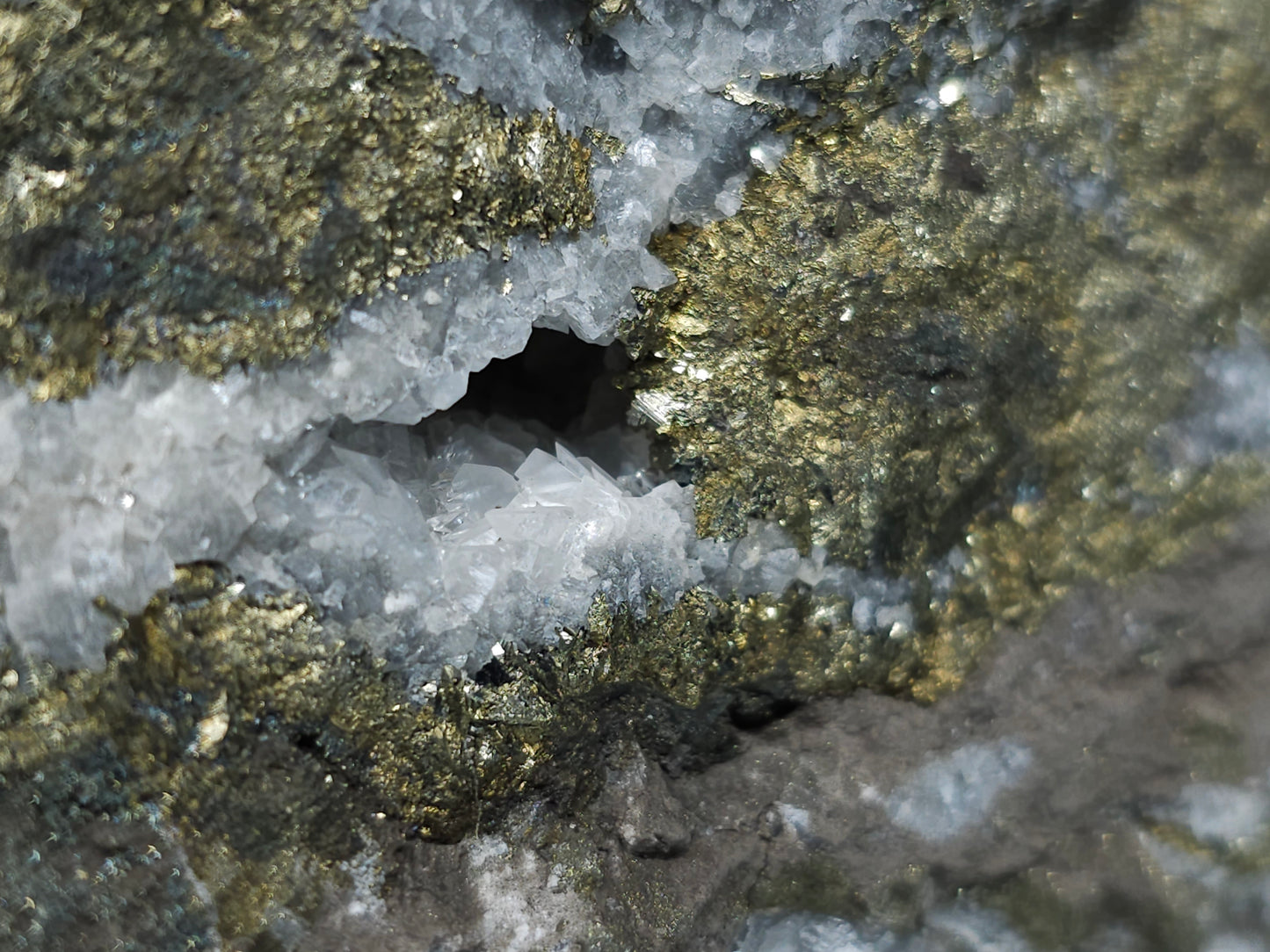 #66062 Nailhead Spar Calcite on iridescent golden Chalcopyrite ore, with stunning peacock Chalcopyrite ore with hydrothermal Calcite deposit and Marcasite among multiple fossils