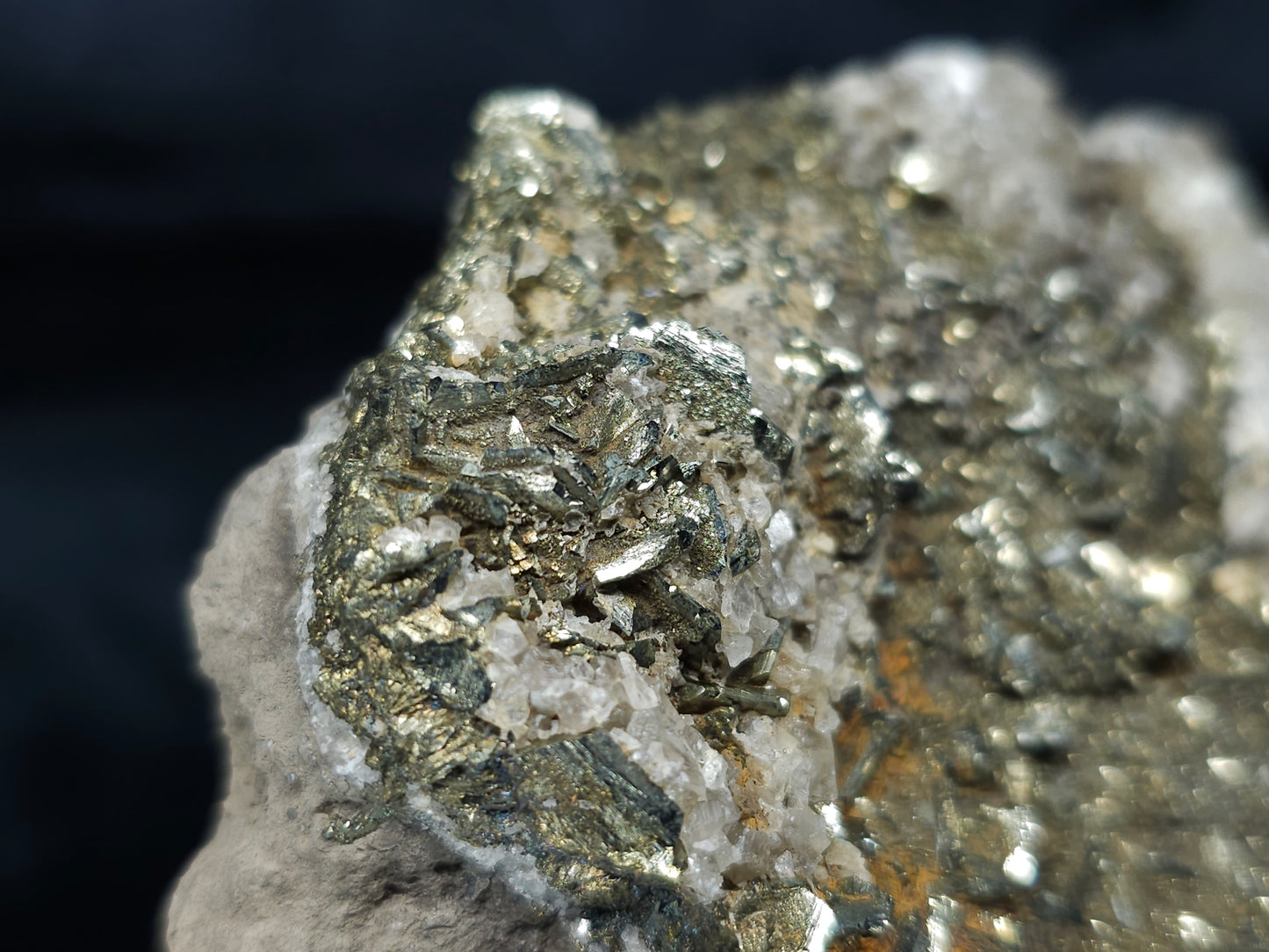 #66129 Calcite formation on iridescent golden Chalcopyrite ore with hydrothermal Calcite and Chalcopyrite deposit with multiple fossils