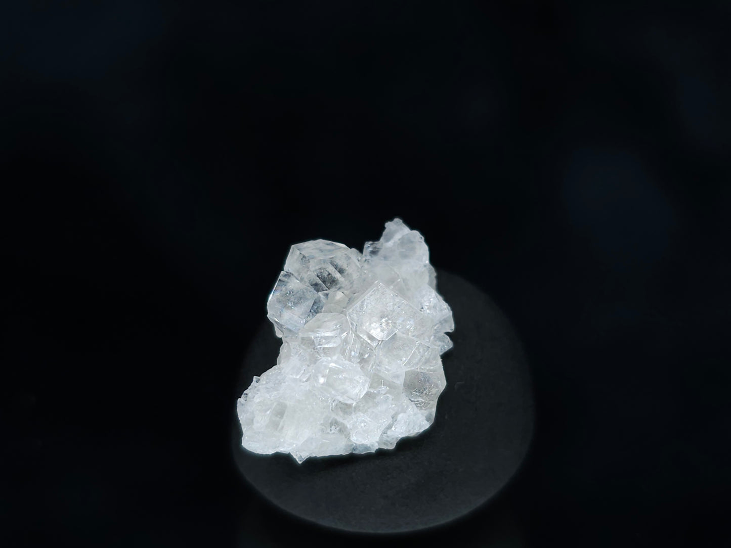 #33529 Super clear Nailhead Spar Calcite tiny cluster