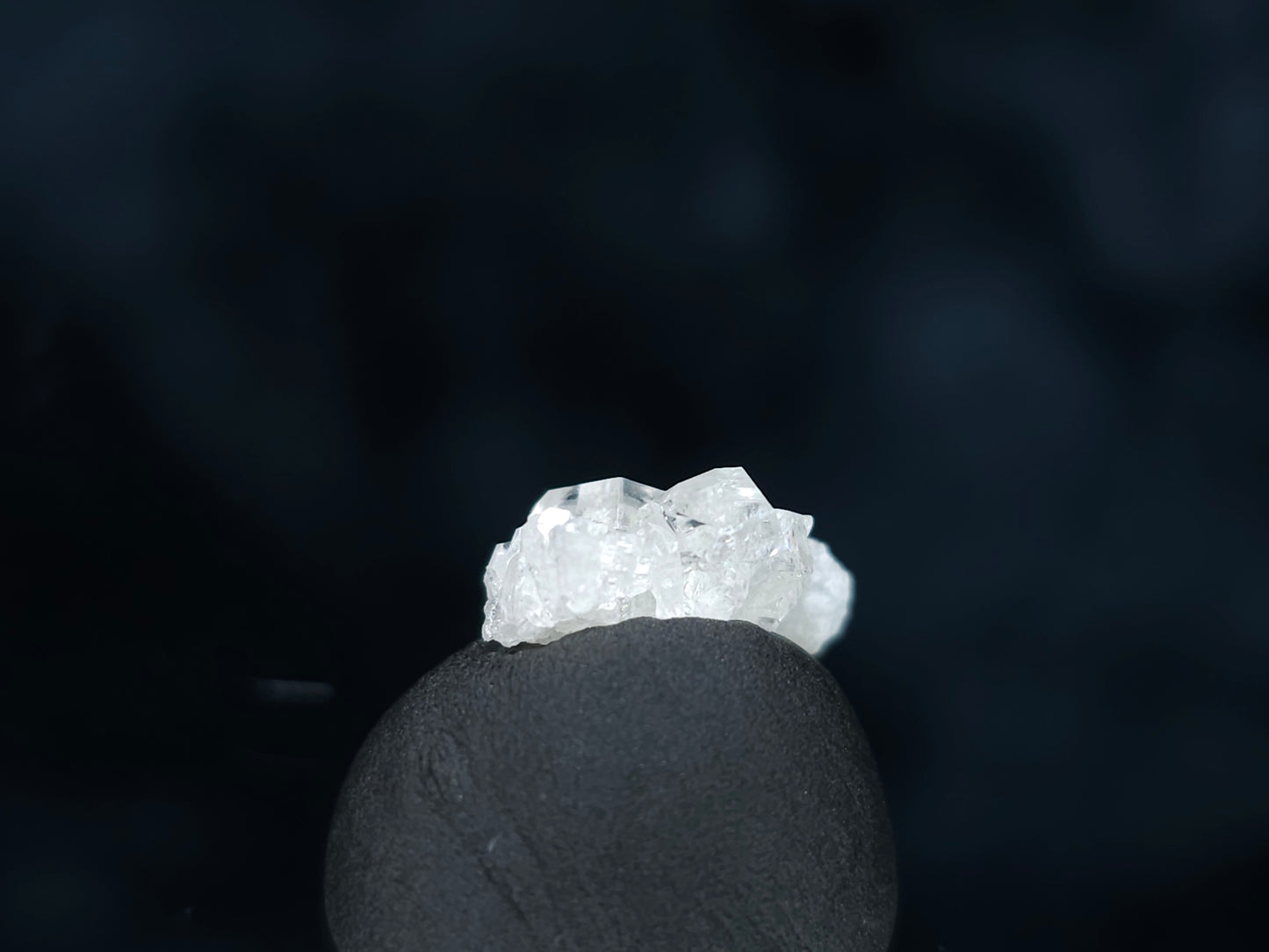 #33529 Super clear Nailhead Spar Calcite tiny cluster