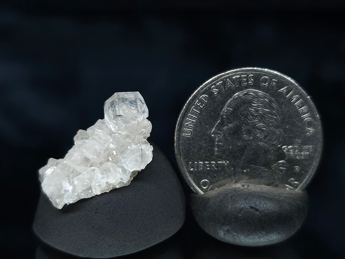 #33534 Super clear Nailhead Spar Calcite tiny cluster