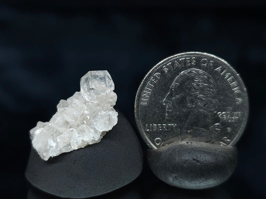 #33534 Super clear Nailhead Spar Calcite tiny cluster