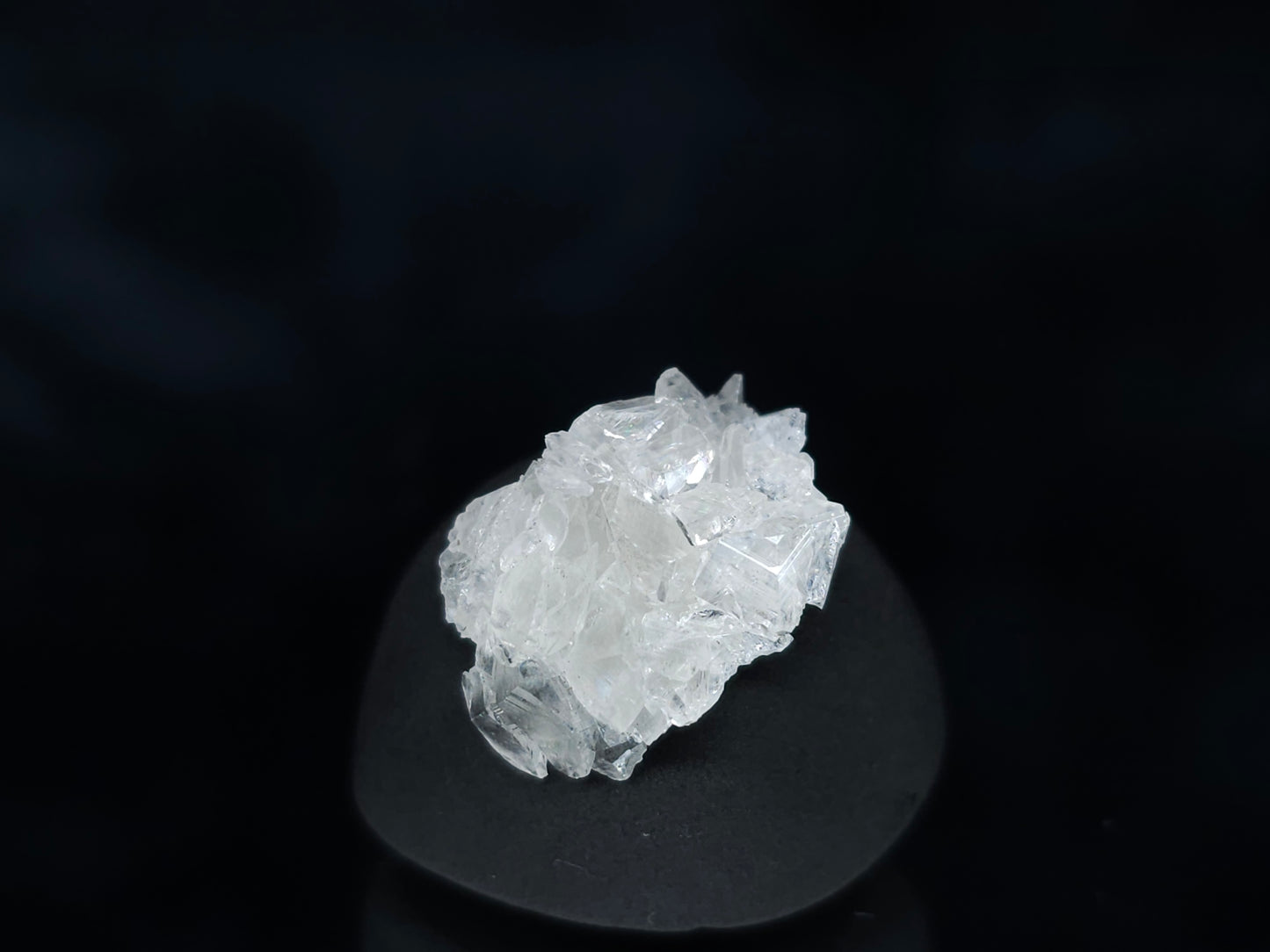 #33537 Super clear Nailhead Spar Calcite tiny cluster