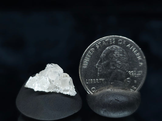 #33538 Super clear Nailhead Spar Calcite tiny cluster