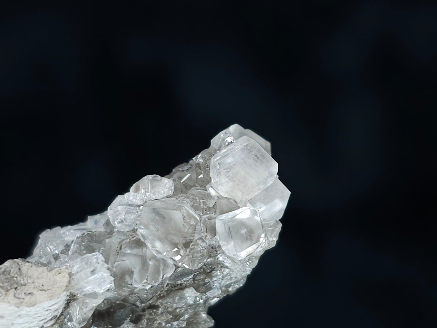 #33542 Super clear Nailhead Spar Calcite tiny cluster