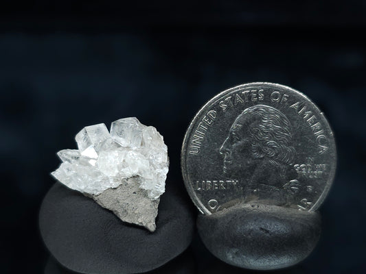 #33550 Super clear Nailhead Spar Calcite tiny cluster and Chalcopyrite ore and multiple small fossils in the matrix