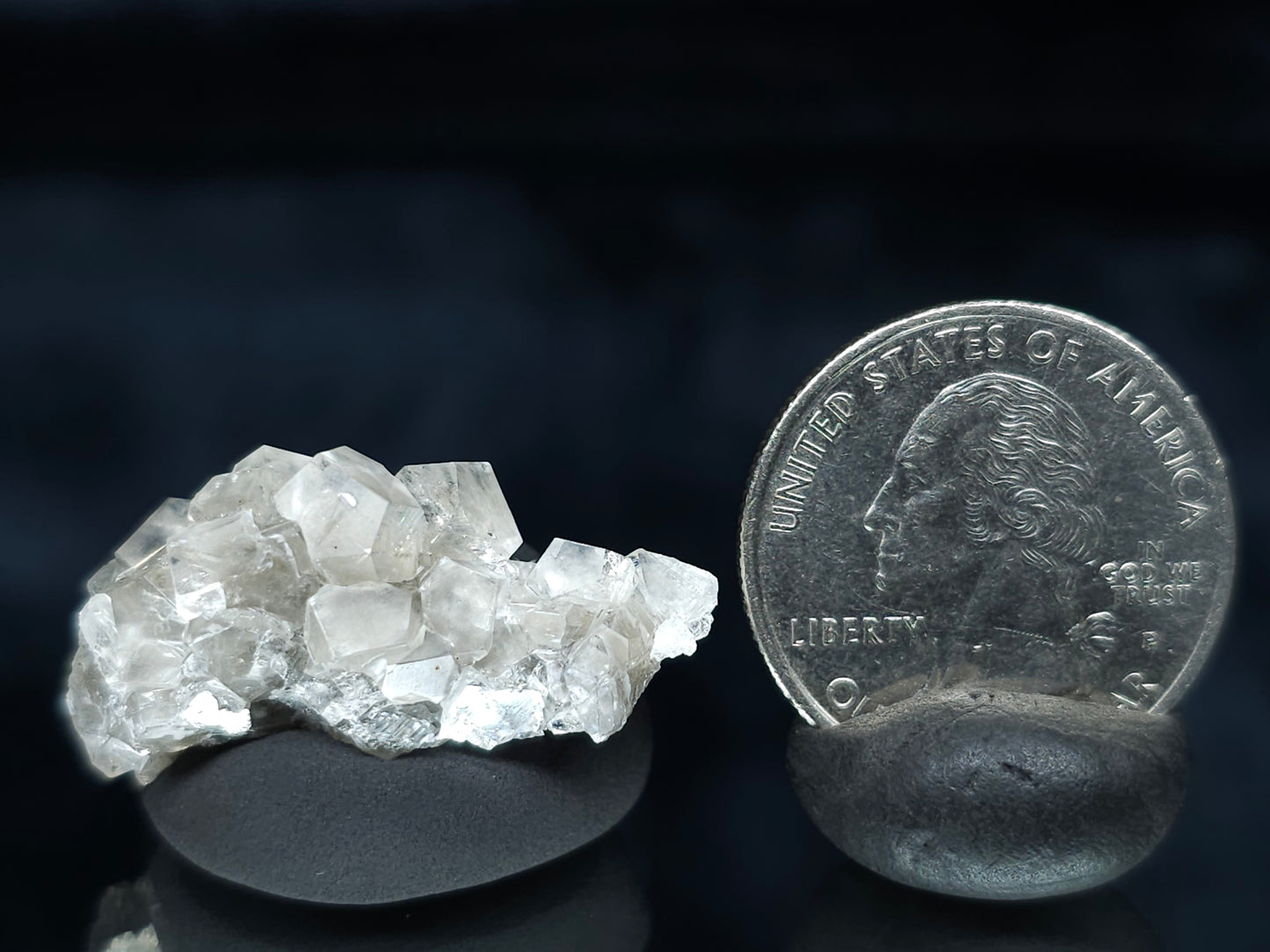 #33551 Super clear Nailhead Spar Calcite tiny cluster