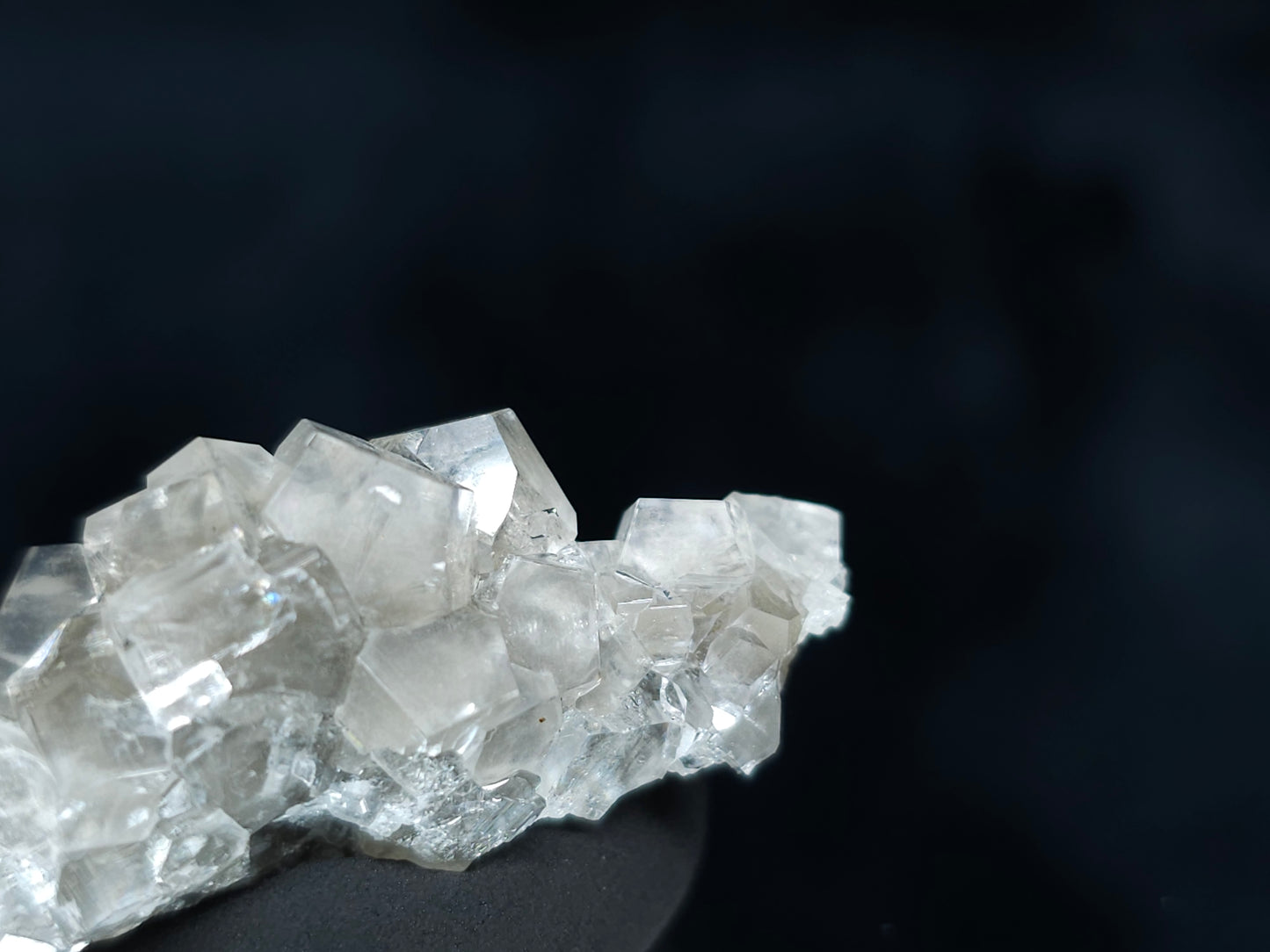 #33551 Super clear Nailhead Spar Calcite tiny cluster