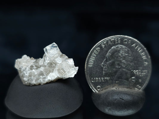 #33558 Super clear Nailhead Spar Calcite tiny cluster