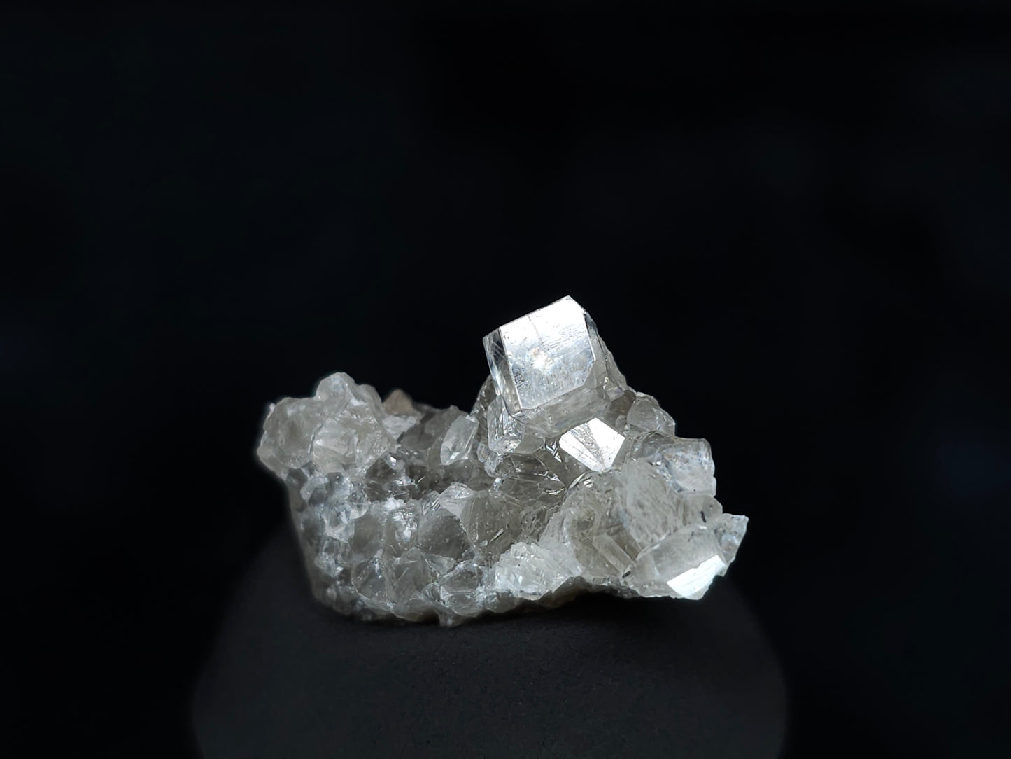 #33558 Super clear Nailhead Spar Calcite tiny cluster