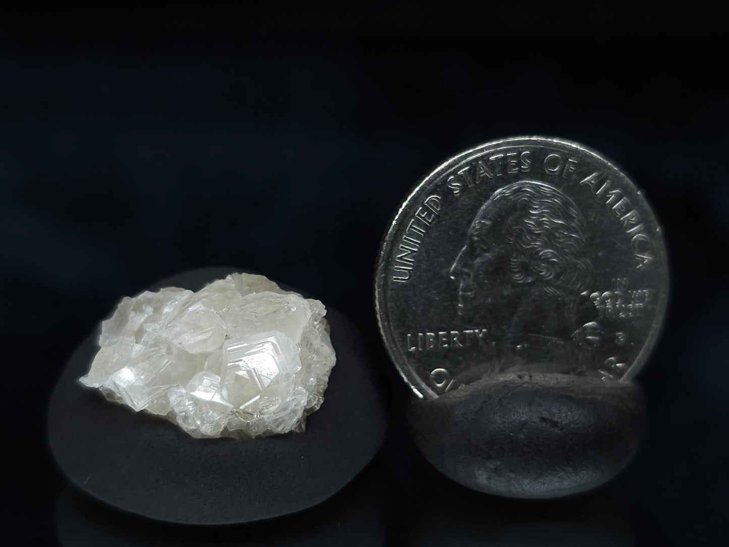 #33564 Super clear Nailhead Spar Calcite tiny cluster