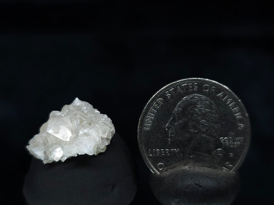 #33571 Super clear Nailhead Spar Calcite tiny cluster