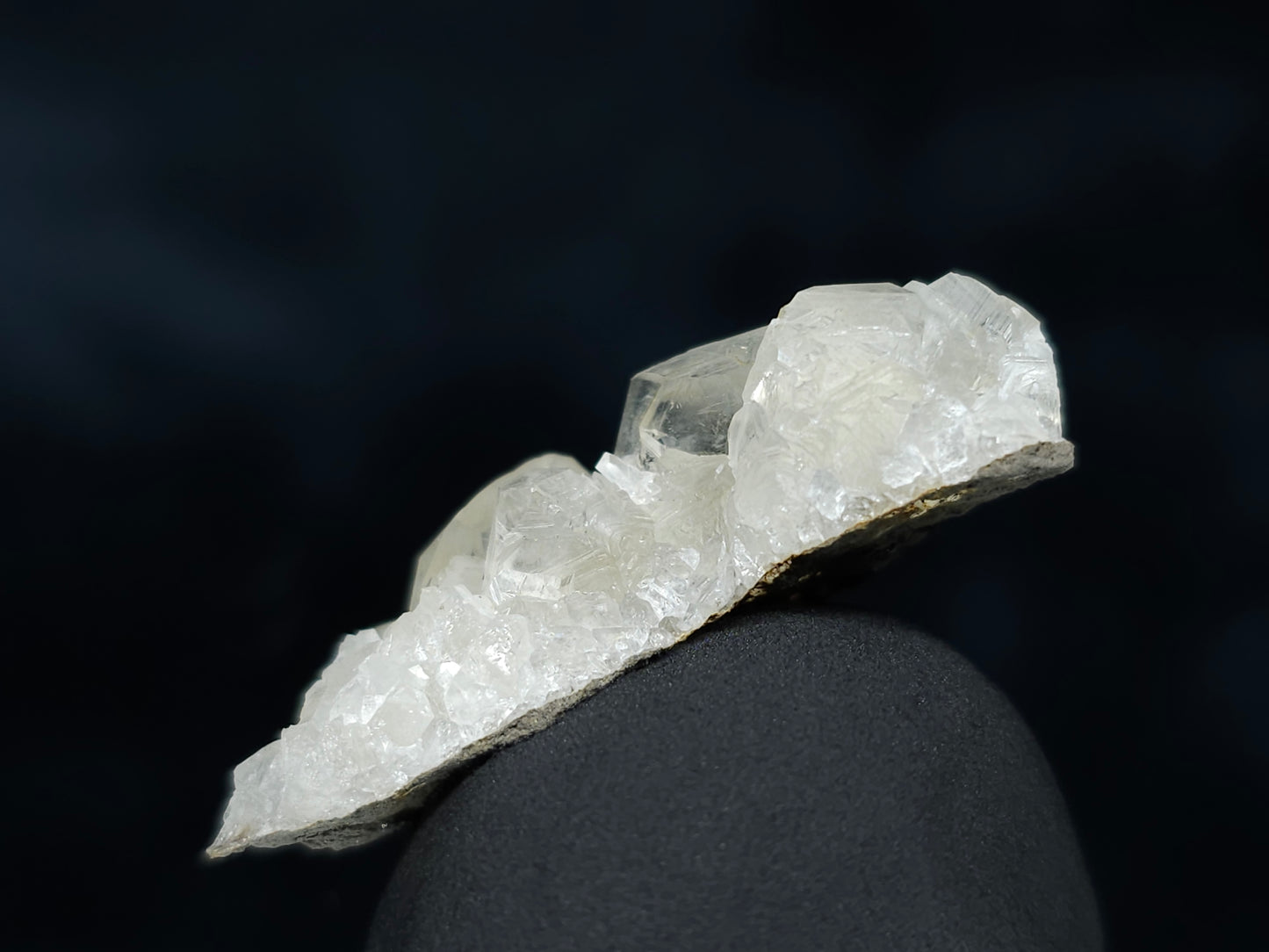 #33570 Super clear Nailhead Spar Calcite tiny cluster
