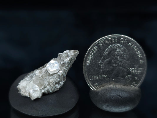 #33568 Super clear Nailhead Spar Calcite tiny cluster
