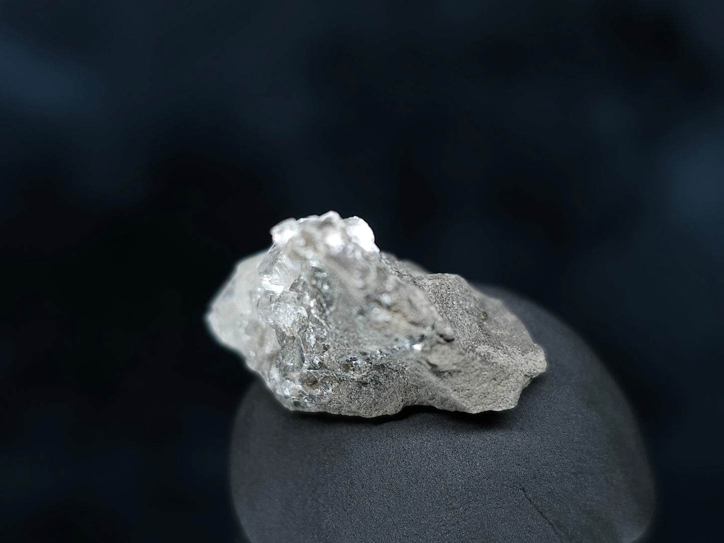 #33568 Super clear Nailhead Spar Calcite tiny cluster