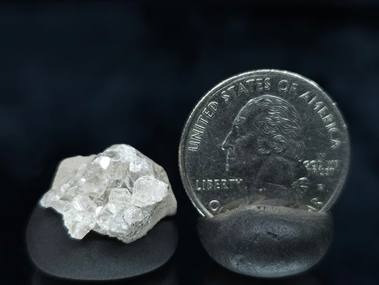 #33567 Super clear Nailhead Spar Calcite tiny cluster