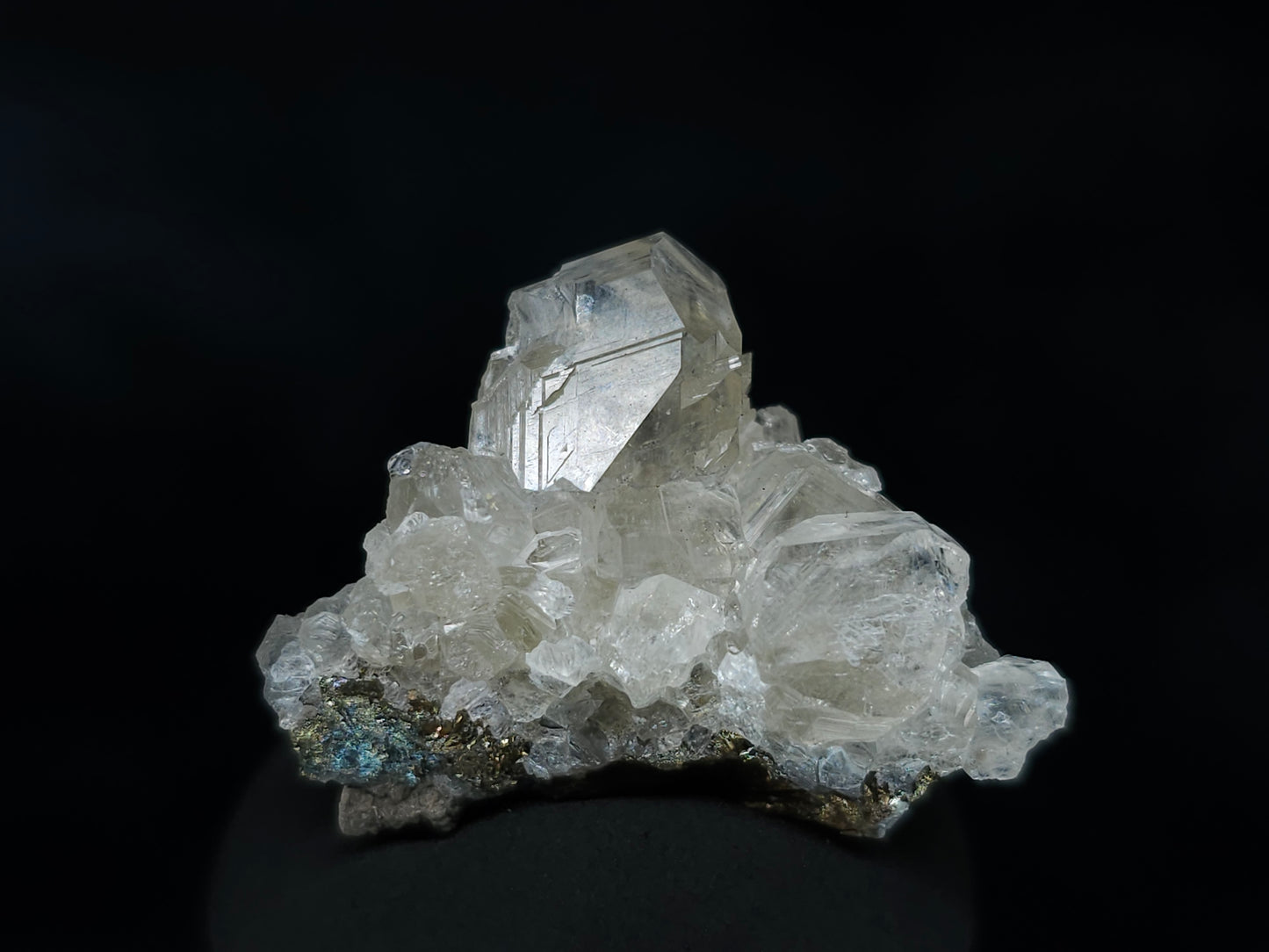 #33565 Super clear Nailhead Spar Calcite tiny cluster