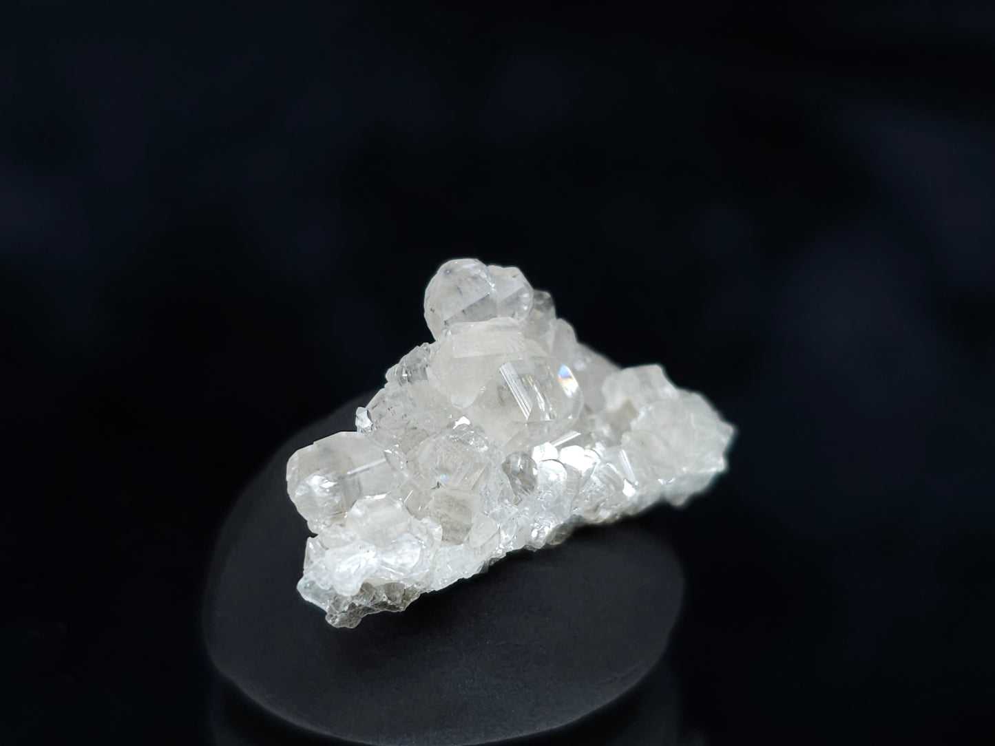 #33573 Super clear Nailhead Spar Calcite tiny cluster