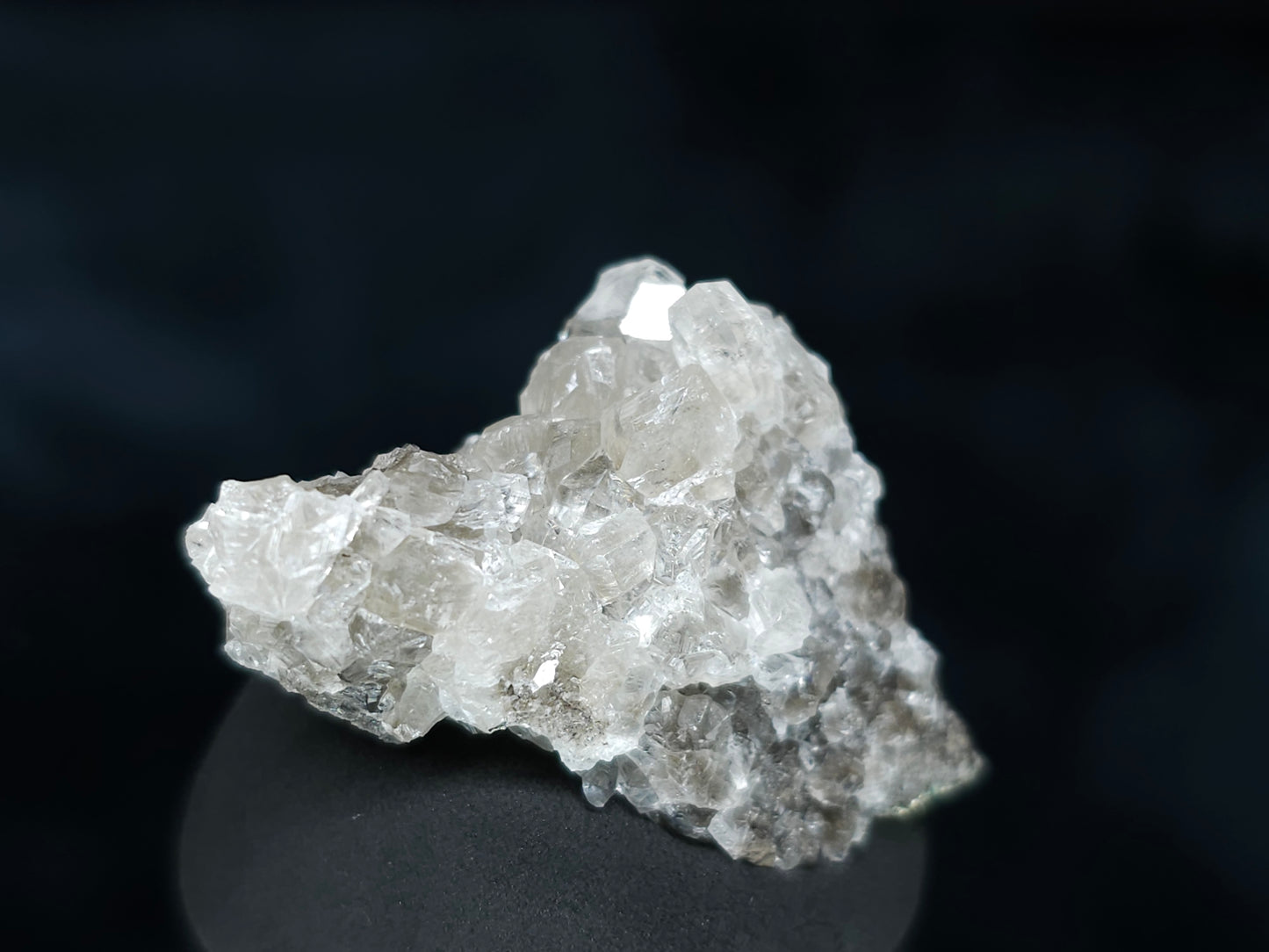#33574 Super clear Nailhead Spar Calcite tiny cluster