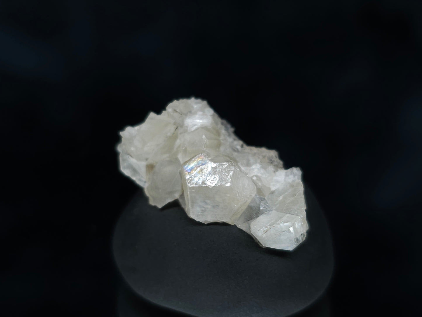 #33575 Super clear Nailhead Spar Calcite tiny cluster